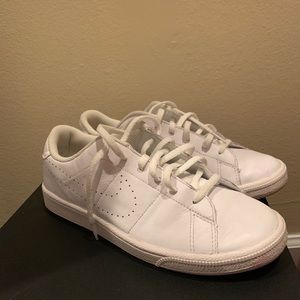 White Nike Sneakers